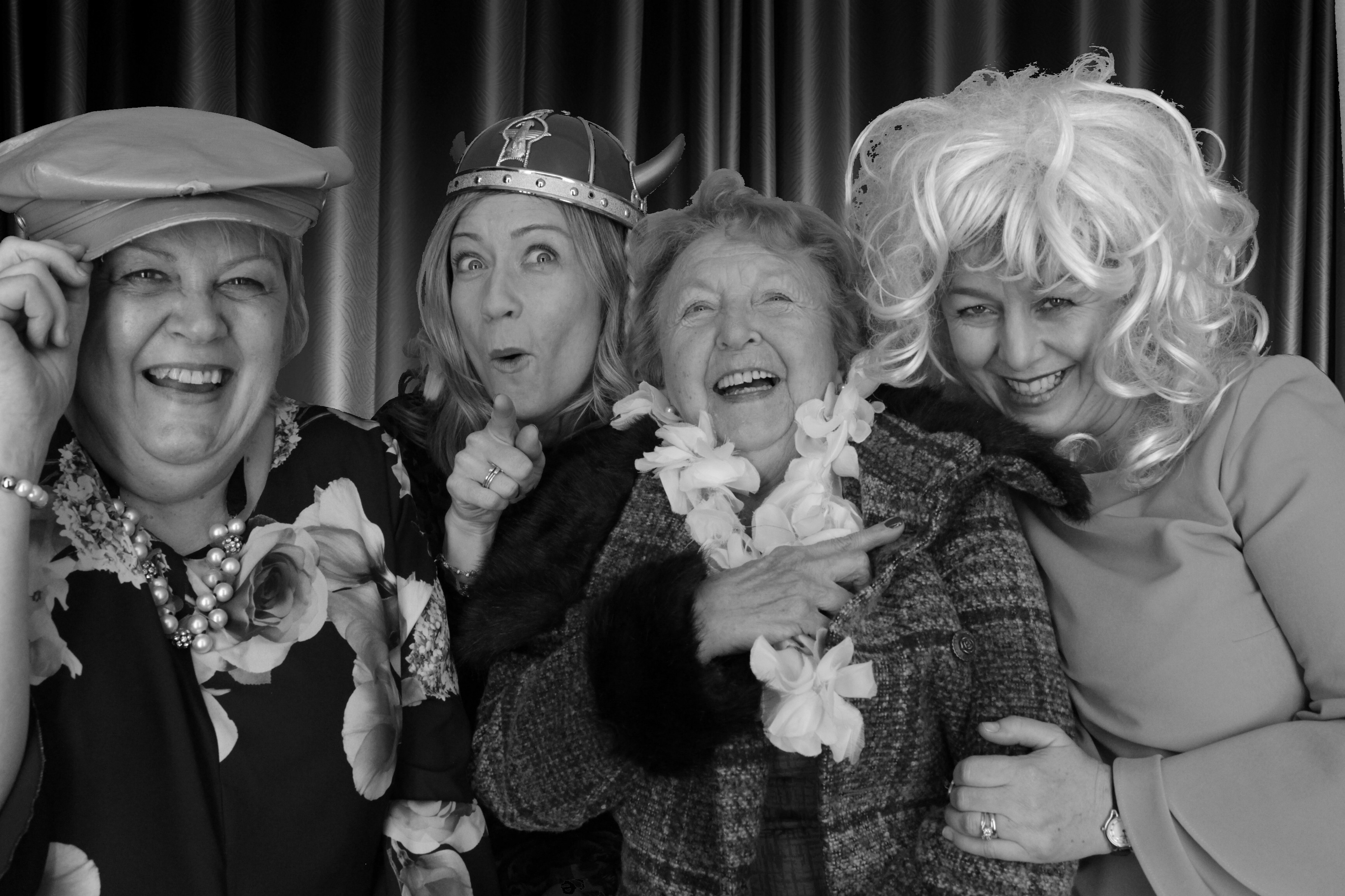 The Hanrahan Wedding | View more photos from the event at gallery.myphotoboothexperience.co.uk/u/MyPhotoBoothExperienceLtd/The-Hanrahan-Wedding